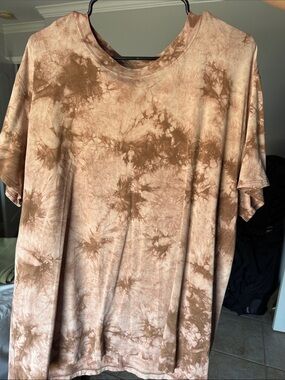 lululemon athletica Short Sleeve Tie-Dye Tee in Tan and Brown
